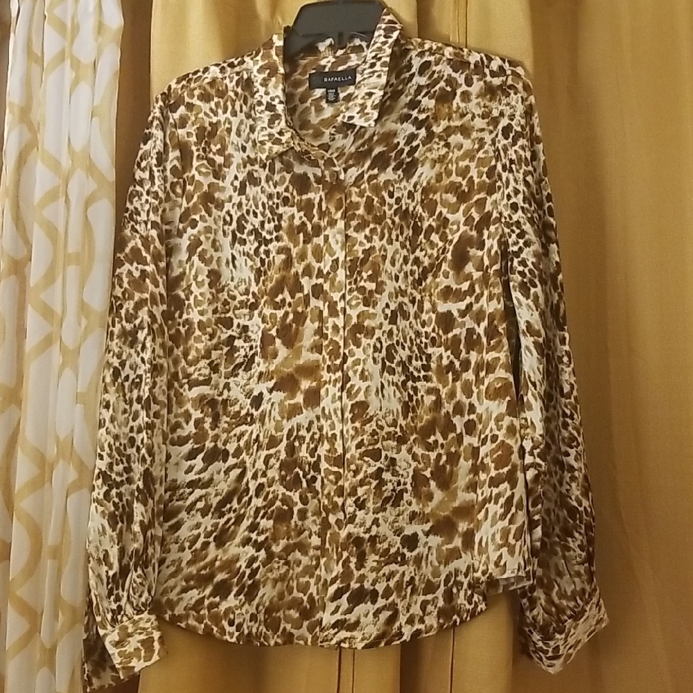 Rafaella Button Down Women's Top